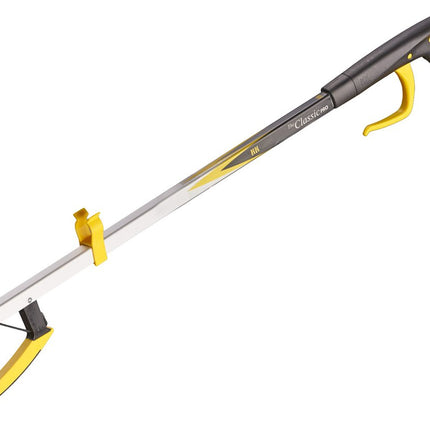 The Helping Hand Company Classic Pro sniedzamības palīglīdzeklis ar 82 cm garu rokturi ir paredzēts vecāka gadagājuma cilvēkiem, cilvēkiem ar invaliditāti vai ikvienam, kam ir grūtības noliekties un sniegties.