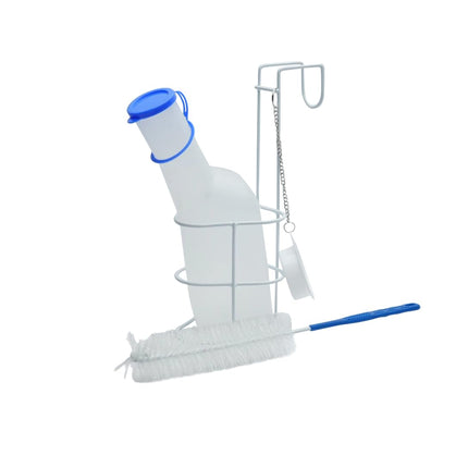 Pisuāra pudeles, turētāja un birstes komplekts vīriešiem | 3 daļu komplekts | 1000 ml PP urīna pudele ar pienainu vāku, ar tīrīšanas birsti un gultas turētāju/urīna pudeles turētāju ar vāku, ieskaitot ķēdīti un turētāju