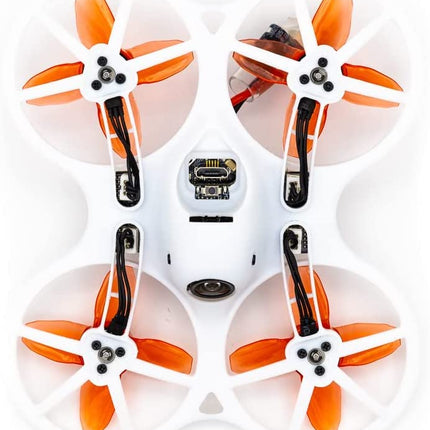 EMAX FPV drona EZ Pilot Pro RTF komplekts, pirmās personas skata droni ar 1200TVL E01 kameru, 25-100-200 VTX pārslēdzams, mini drons ar brillēm un E8 radio raidītāju bērniem, pieaugušajiem un iesācējiem