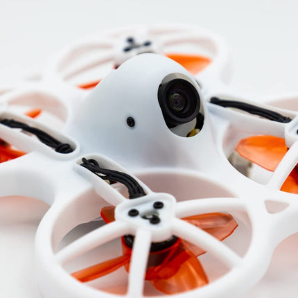 EMAX FPV drona EZ Pilot Pro RTF komplekts, pirmās personas skata droni ar 1200TVL E01 kameru, 25-100-200 VTX pārslēdzams, mini drons ar brillēm un E8 radio raidītāju bērniem, pieaugušajiem un iesācējiem
