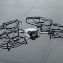 360° propellera aizsargs DJI Mini 3 Pro un Mini 3 kamerām — aizsargā lāpstiņas no triecieniem un bojājumiem.