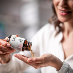 edubily nutrition® multivitamīnu kapsulas ar vitamīniem, minerālvielām un mikroelementiem, piemēram, hromu, jodu, varu, mangānu, molibdēnu, PQQ, Q10, selēnu, cinku, bez dzelzs - 90 mazas kapsulas (multivitamīni ar jodu)
