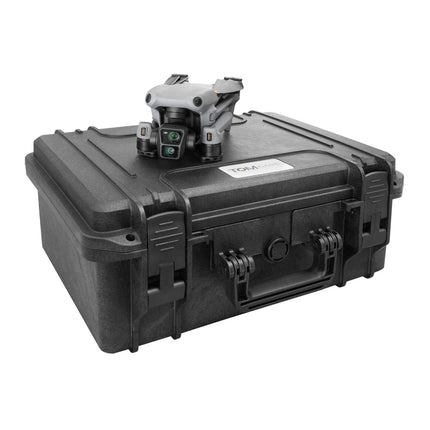 TomCase drona maciņš "Travel Edition" DJI Air 3S Fly More Combo, Standard vai DJI RC 2 kontrolierim, akumulatora uzlāde maciņā, ūdensizturīgs āra maciņš - ražots Vācijā (melns/sarkans-melns)
