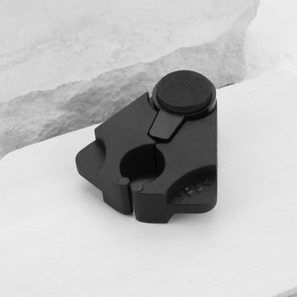 OTOTEC 2 daļu nūju turētājs galdam, melns, 5,2 x 4,7 cm, augstums 2,1 cm, ideāli piemērots caurulēm ar diametru no 1,6 cm līdz maks. 2,5 cm galda skavas