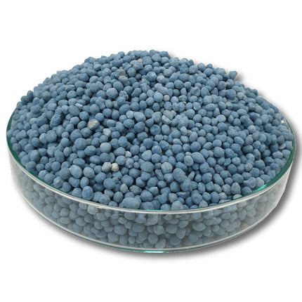 Agrarshop zilais mēslojums universāls 25 kg zilgraudu zāliena mēslojums dārza mēslojums ziediem