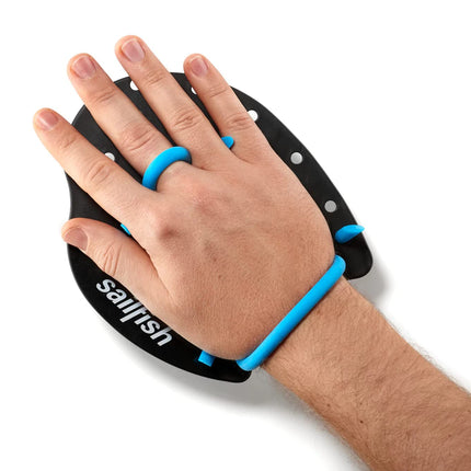 Sailfish® plakanā airēšana | Klasiskās rokas airēšanas raketes ar apaļām gumijas lentēm | Tehnikas treniņi un spēka veidošana | Peldēšanas airi 3 izmēros | Peldēšanas treniņu piederumi | Regulējams un bez PVC