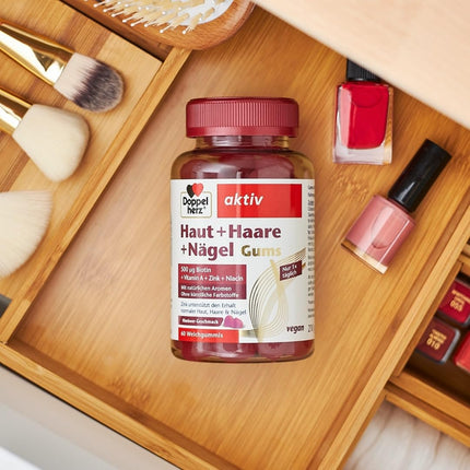 Doppelherz Skin + Hair + Nails Gums - ar vitamīniem un minerālvielām - cinks veicina normālas ādas, matu un nagu uzturēšanu - vegāns - apm. 60 mīkstas želejkonfektes