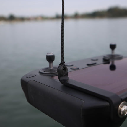 Universāla plecu siksnu sistēma DJI kontrolieriem: Savietojama ar DJI Smart, RC Pro, RC un RC2 — Inovatīva horizontāla piekare stabilitātei un precīzai vadībai