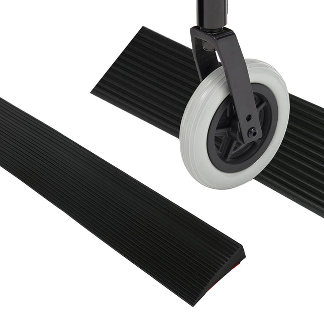 Durvju sliekšņa rampa, 900 x 80 x (10-30) mm gumijas rampa, melna ratiņkrēslu rampas slodze 800 kg ratiņkrēsliem, bērnu ratiņiem, staigulīšiem vai e-skrejriteņiem (2,5 cm augstums)