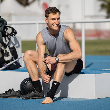 BAUERFEIND potītes atbalsts Unisex, 1 potītes atbalsts sportam, piemēram, futbolam, fitnesam vai skriešanai, novērš sastiepumus, zils, L