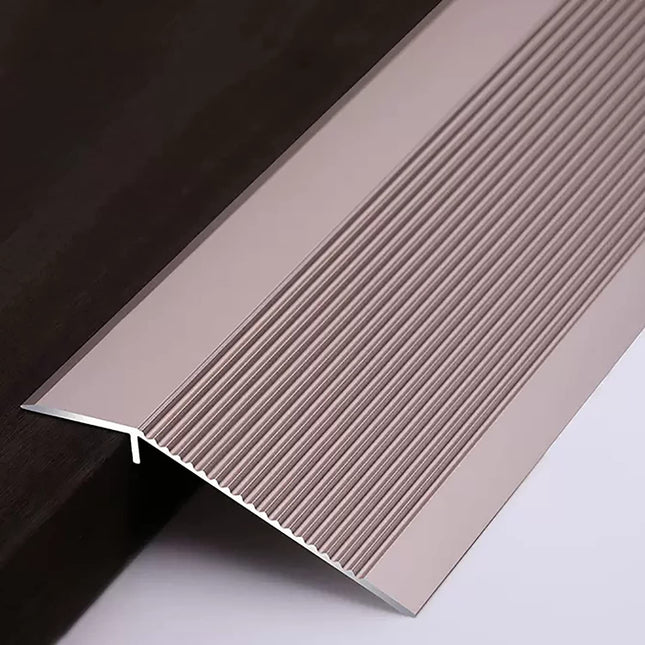 Ratiņkrēslu rampa neslīdoša sliekšņa lente durvju grīdas pārejas lente metāla sliekšņa rampas reduktors durvju rampas grīdas reduktors augstums 1-4 cm piekļuves kanāls robotizētas bagāžas slaucīšanai