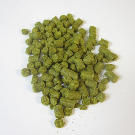 Brewferm 100g Zeus apiņu granulas alus brūvēšanai, alfa skābju saturs: 16,1%