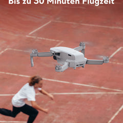 DJI Mavic Mini Combo (EU) – drona un piederumu komplekts, viegls un pārnēsājams, lidojuma laiks: 30 min, pārraides attālums: 4 km, HD video pārraide, 3 asu stabilizators, 12 MP, HD video 2,7K