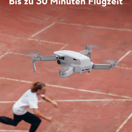 DJI Mavic Mini Combo (EU) – drona un piederumu komplekts, viegls un pārnēsājams, lidojuma laiks: 30 min, pārraides attālums: 4 km, HD video pārraide, 3 asu stabilizators, 12 MP, HD video 2,7K