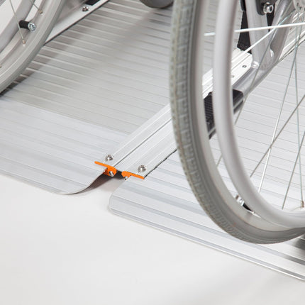 Ramp People ratiņkrēslu rampa/salokāma ratiņkrēslu rampa, izgatavota no alumīnija, 61 cm - 244 cm (61 cm gara x 71,5 cm plata)