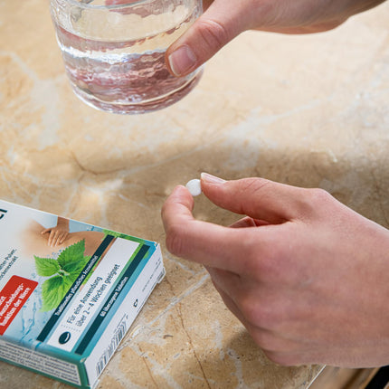 Kneipp nātru apvalkotās tabletes - tradicionāls augu izcelsmes zāļu līdzeklis - atbalsta nieru izvadīšanas funkciju