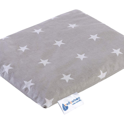 Medi Partners ķiršu kauliņu pildspalva, graudu pildspalva, liels siltuma spilvens, 500 g, taisnstūris, 20 x 25 cm, ekoloģiski dabīgs, 100 % kokvilnas siltuma un aukstuma terapijas masāžas terapija (baltas zvaigznes ar pelēku krāsu)