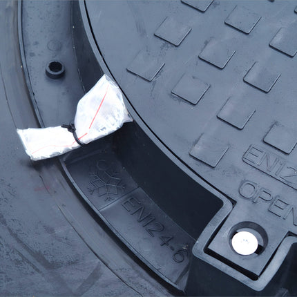 Varile 1100 mm XXL plastmasas lūkas vāks | universāls lūkas vāks | cisternas vāks (melns)