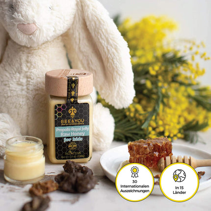Bee&amp;You peru pieniņš un propoliss medū bērniem, 100% dabīgs, bez piedevām, neapstrādāts medus, godīgas tirdzniecības, dabīgas un kontrolētas sastāvdaļas, 33 balvas, 12 sertifikāti