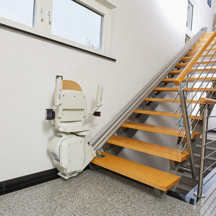 Taisns kāpņu pacēlājs līdz 5 m garumā — skats no apakšas kreisajā pusē — lietošanai iekštelpās — augu izcelsmes mājas lifts