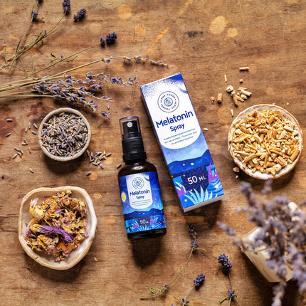 Melatonīna aerosols augstā devā - 400 dienu piegāde (50 ml) - ar baldriānu, pasifloru, citronmelisu, lavandu, B6 un B1 vitamīniem - bezalkoholisks - vegāns - aveņu garša - Alpha Foods